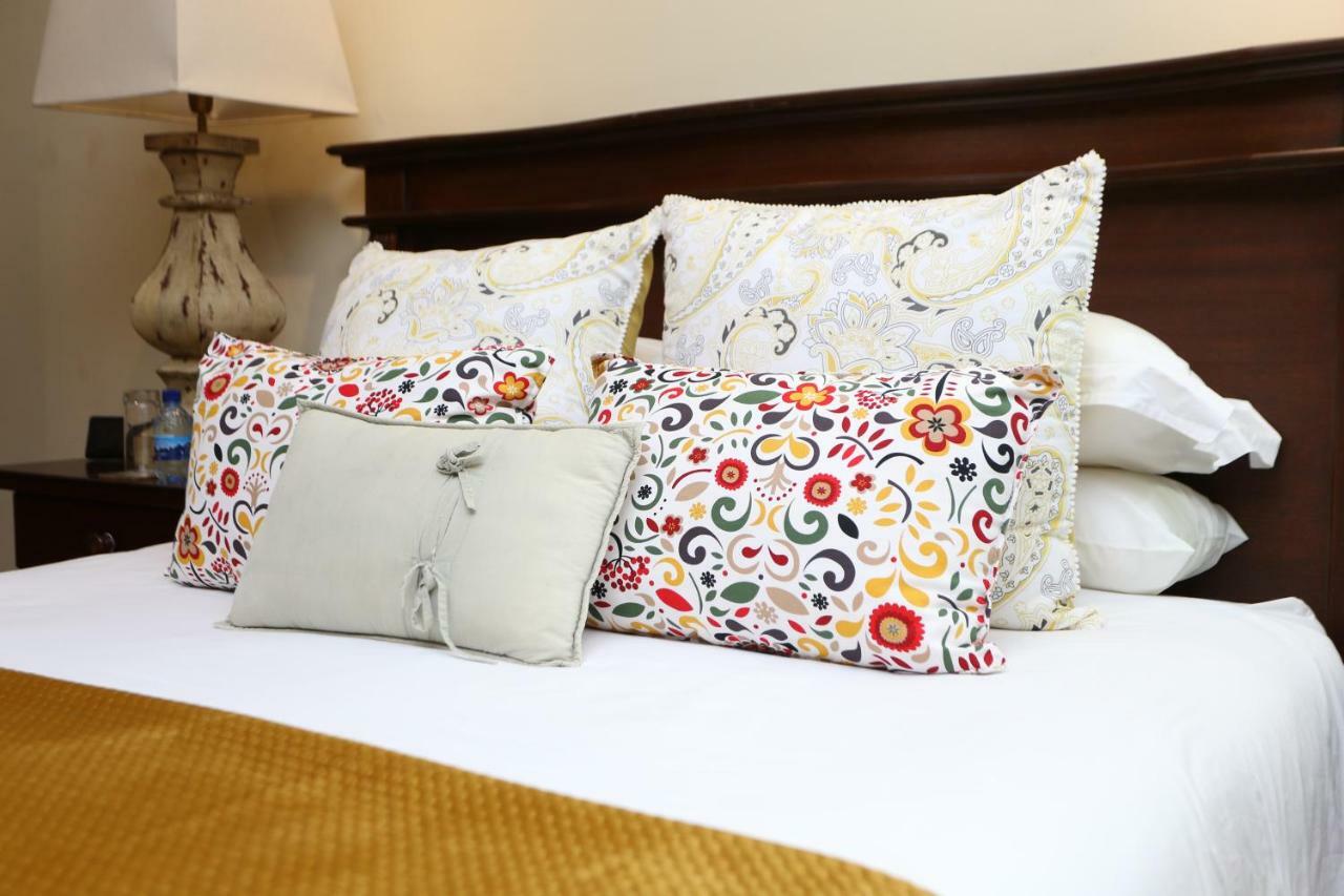 Shangri-La Manor (Adults Only) Hoekwil Экстерьер фото