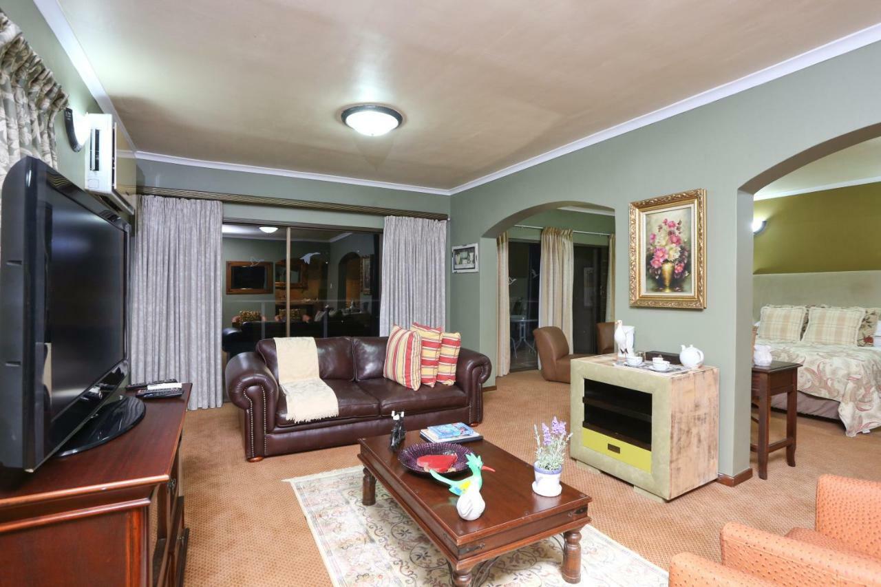 Shangri-La Manor (Adults Only) Hoekwil Экстерьер фото